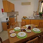 Platzia Hotel Lempa