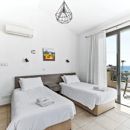 Platzia Hotel Lemba