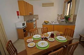 Platzia Villa Lempa