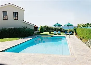 Platzia Beach Villas Отель Lemba